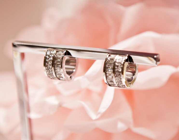 <span style="font-weight: bold;"><a href="https://tweov.com/collection/earrings/" target="_blank">Silver EARRINGS</a></span>